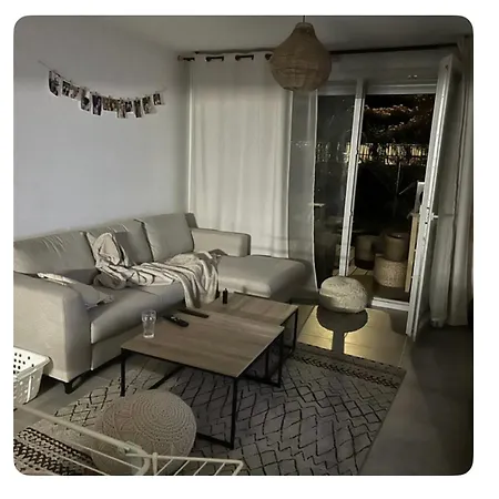 T2 Saint Simon Apartman *